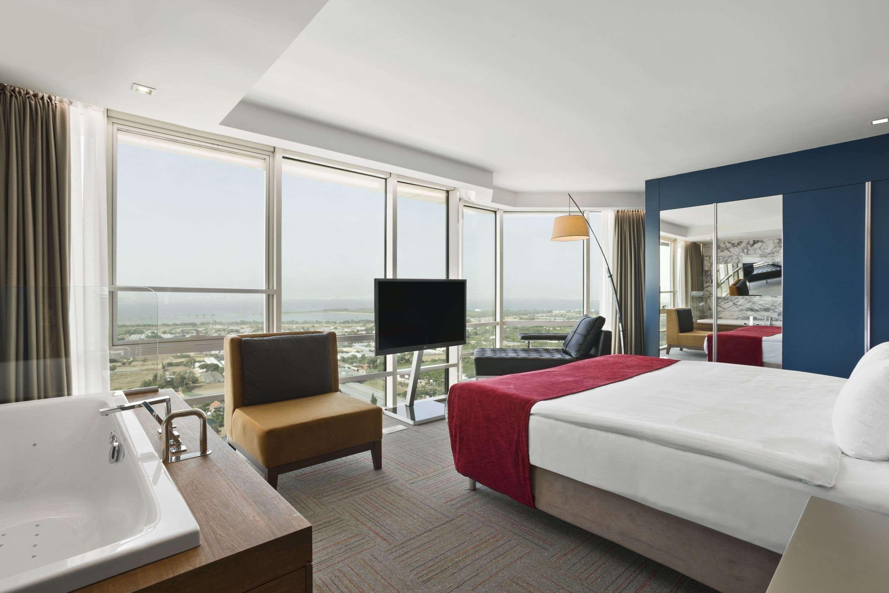 Ramada Encore By Wyndham İzmir Buitenkant foto