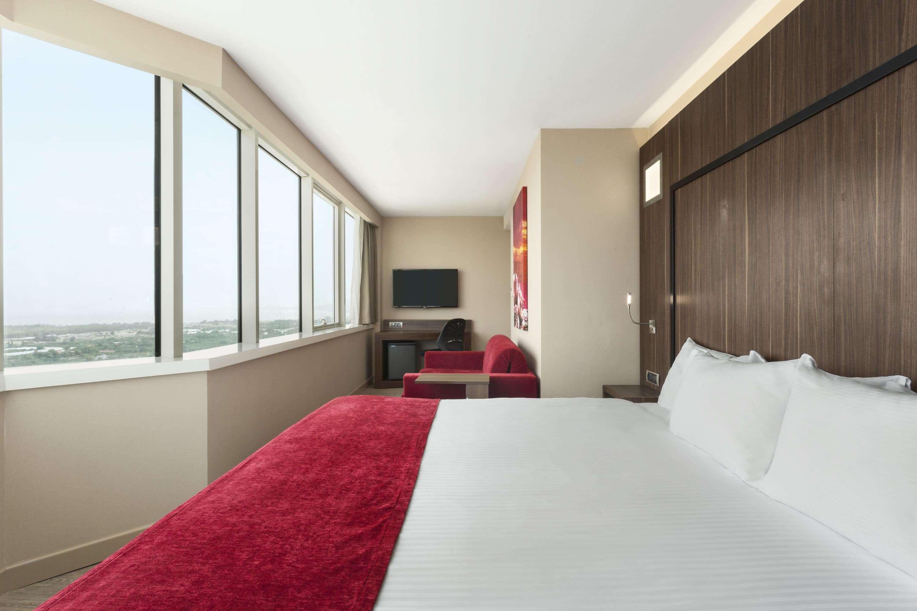 Ramada Encore By Wyndham İzmir Buitenkant foto
