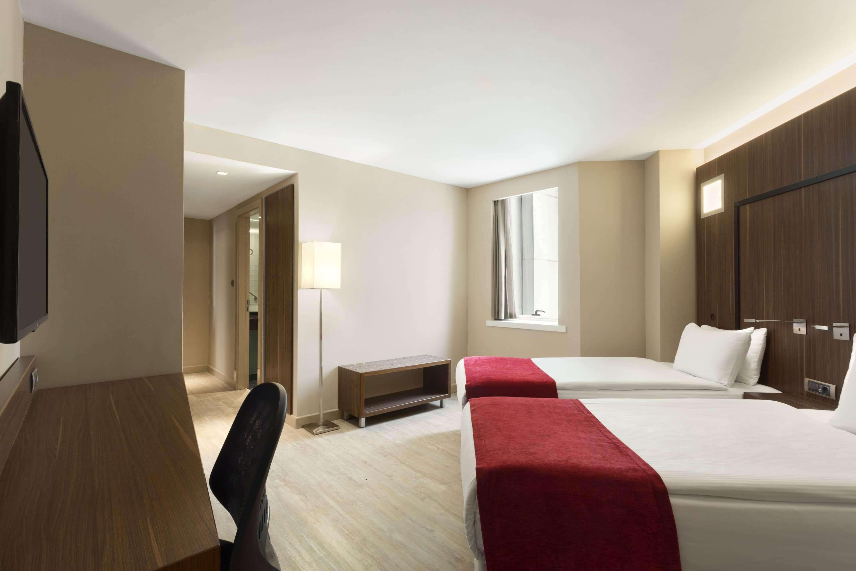 Ramada Encore By Wyndham İzmir Buitenkant foto