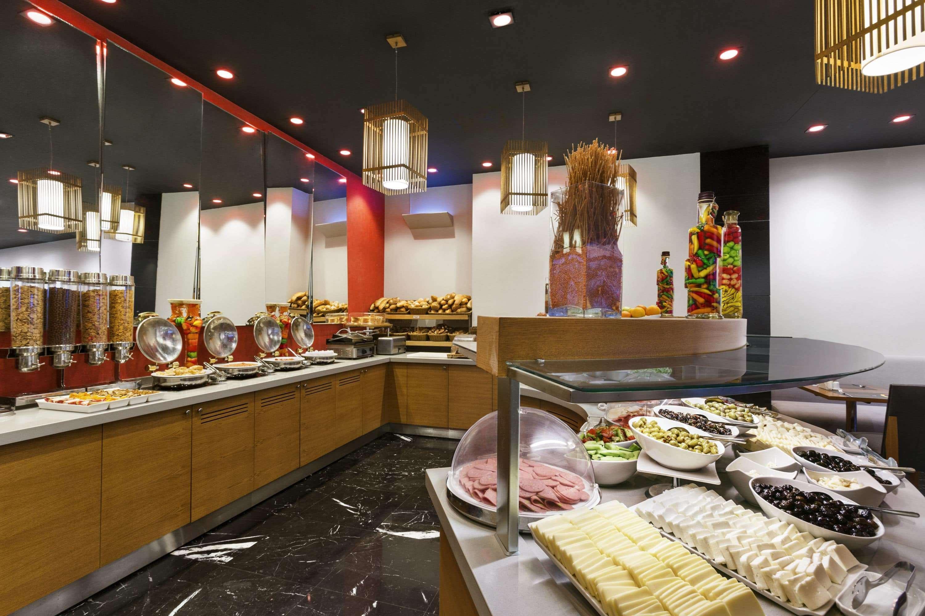 Ramada Encore By Wyndham İzmir Buitenkant foto