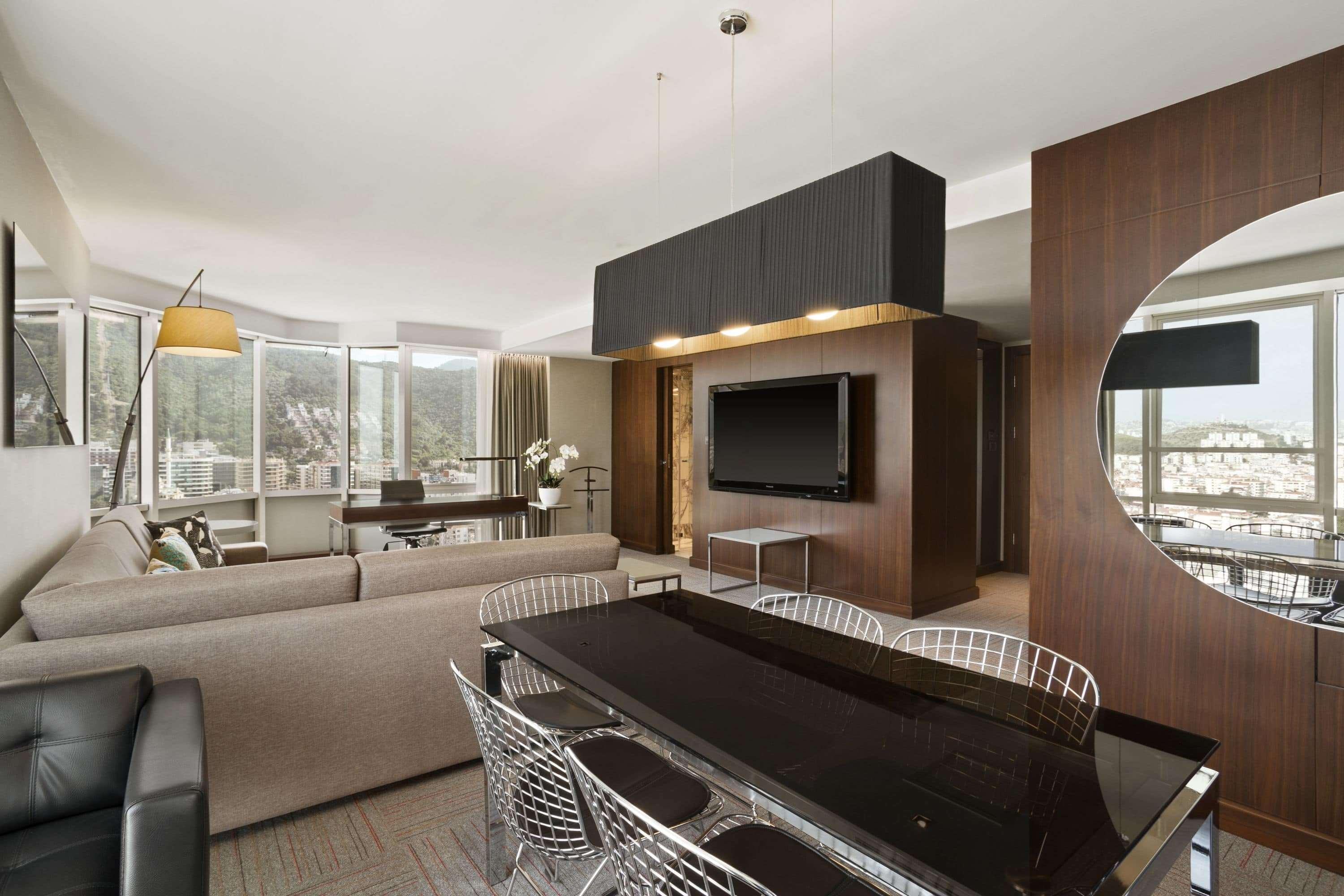 Ramada Encore By Wyndham İzmir Buitenkant foto