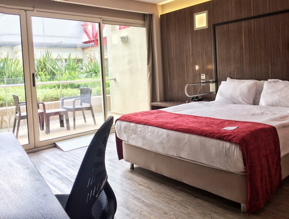 Ramada Encore By Wyndham İzmir Buitenkant foto