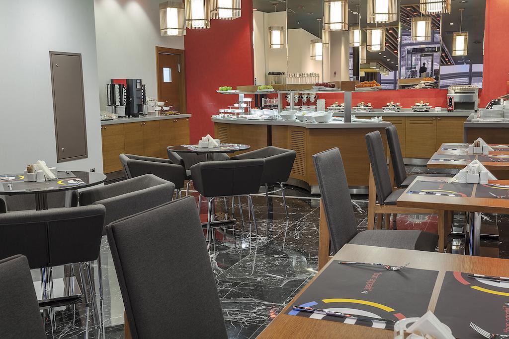 Ramada Encore By Wyndham İzmir Buitenkant foto