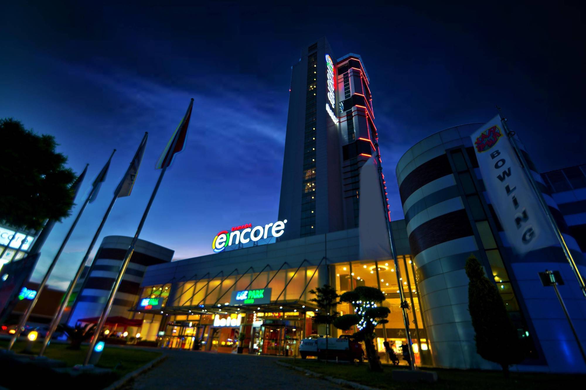 Ramada Encore By Wyndham İzmir Buitenkant foto